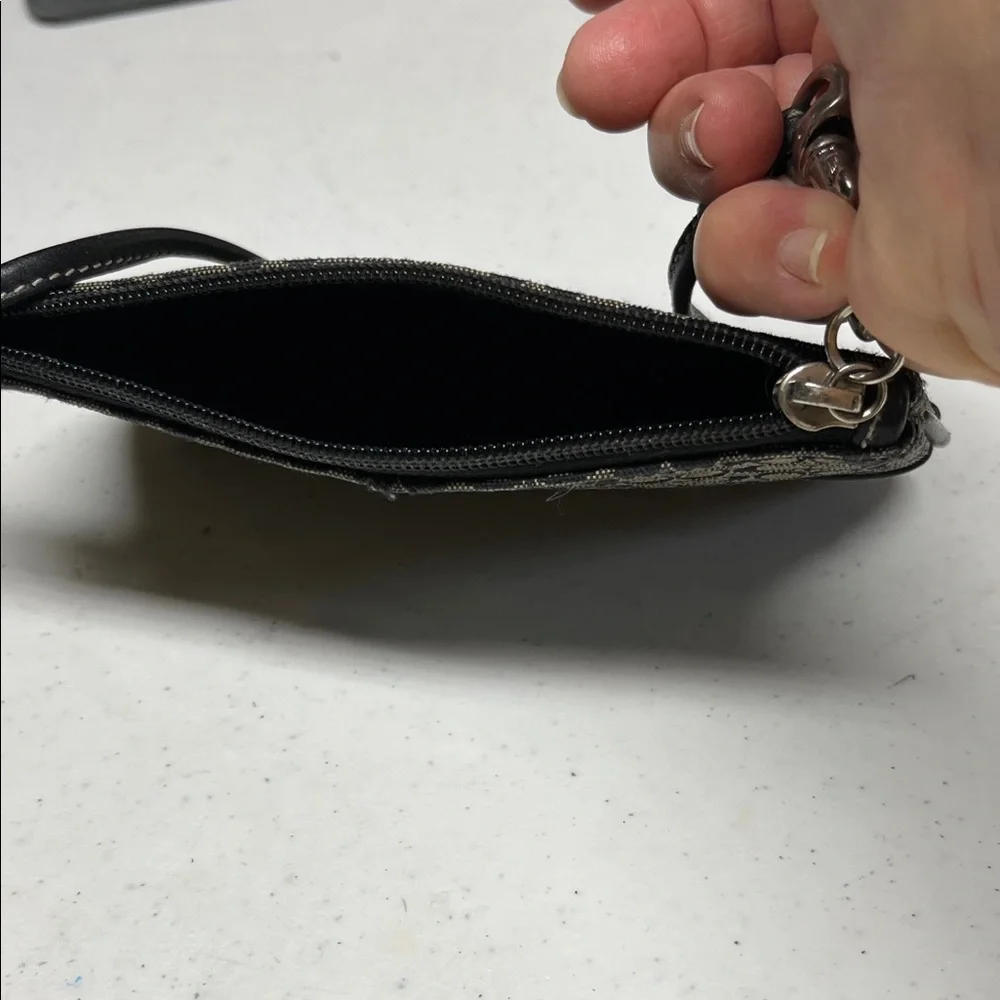 Vintage Coach Elegant Black and Tan Logo Women's Wristlet